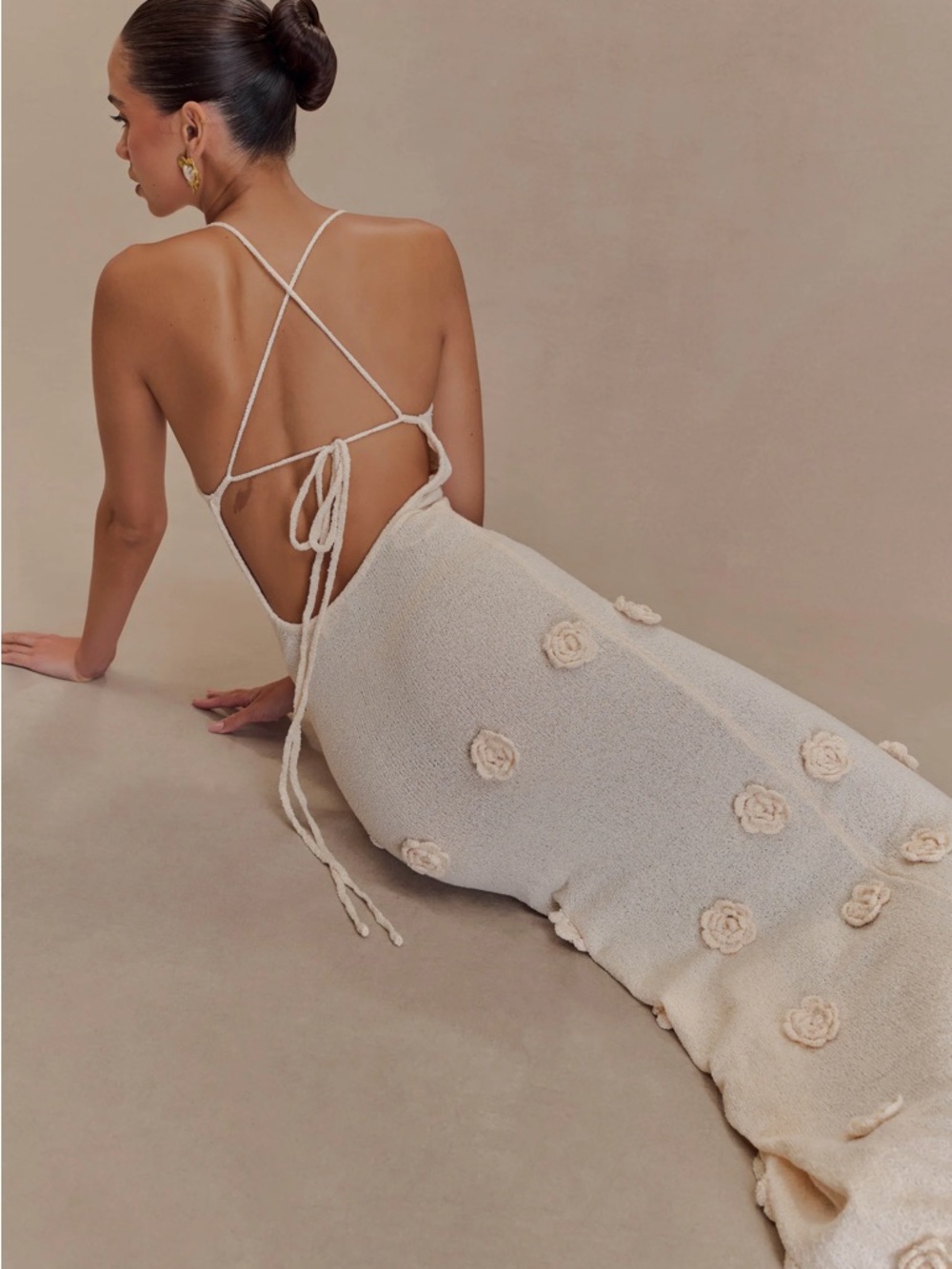 Meshki Suki Knit Maxi Dress With Flowers - Nude NWT - Picture 3 of 8